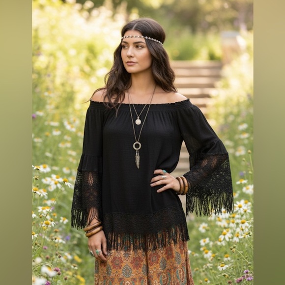 Bellissima Black Lightweight Fringe Crochet Blouse Size Small Whimsy Goth - Picture 1 of 12